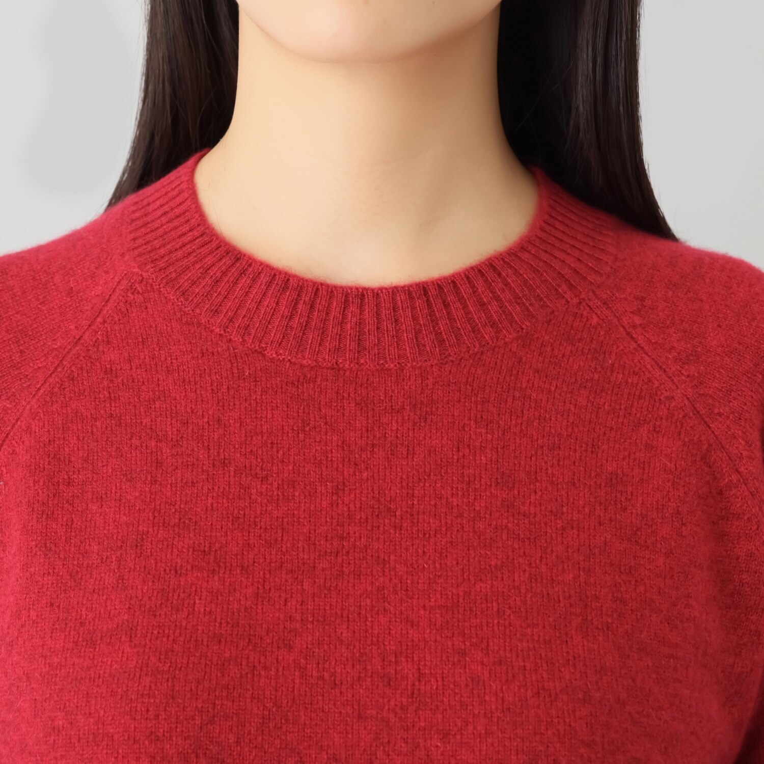 ナチュラム お手入れ簡単 カシミヤヤクの 裾のシルエットに拘った デザインセーター