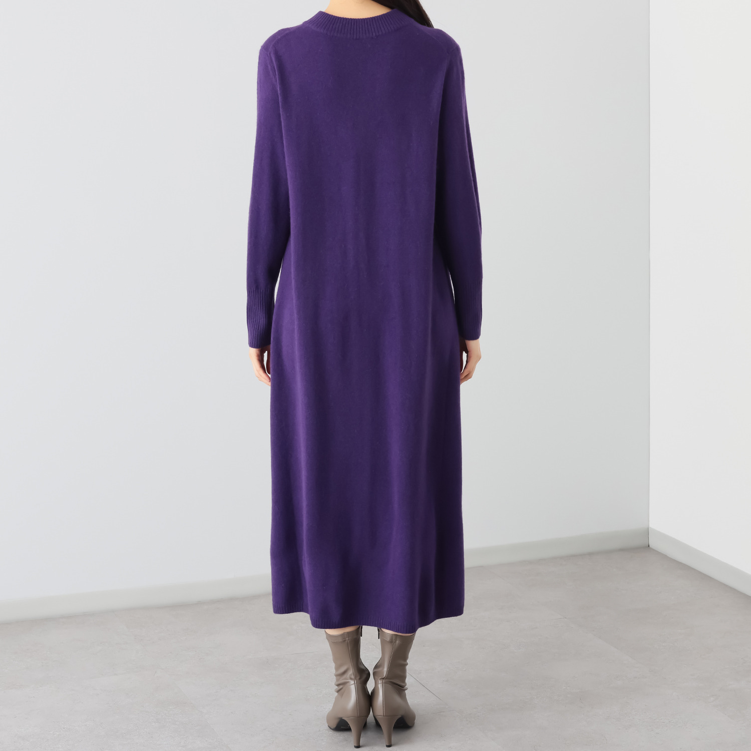 ナチュラム お手入れ簡単 カシミヤヤクの Ａラインシルエットの 贅沢ニットワンピース