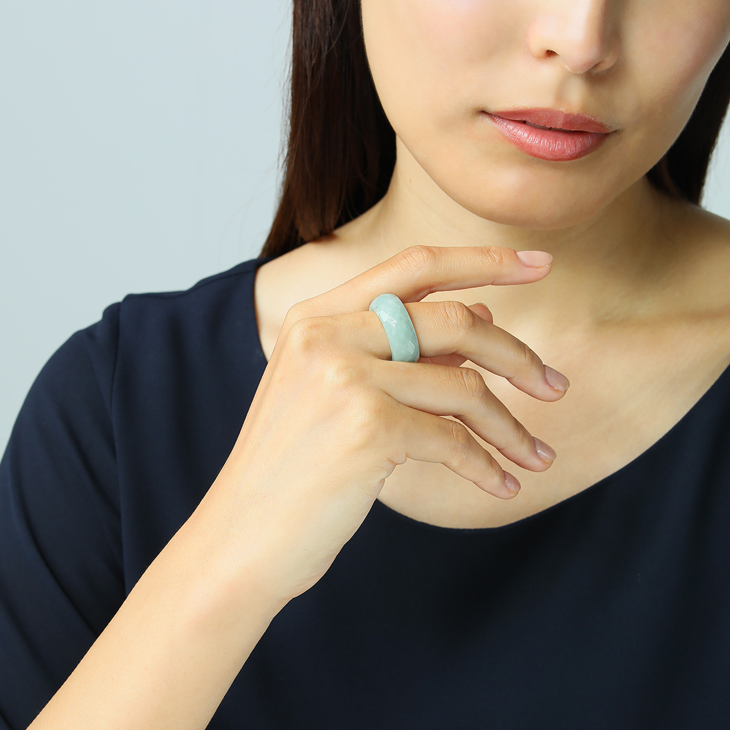 マスターストーン 無着色本翡翠 くり抜きリング