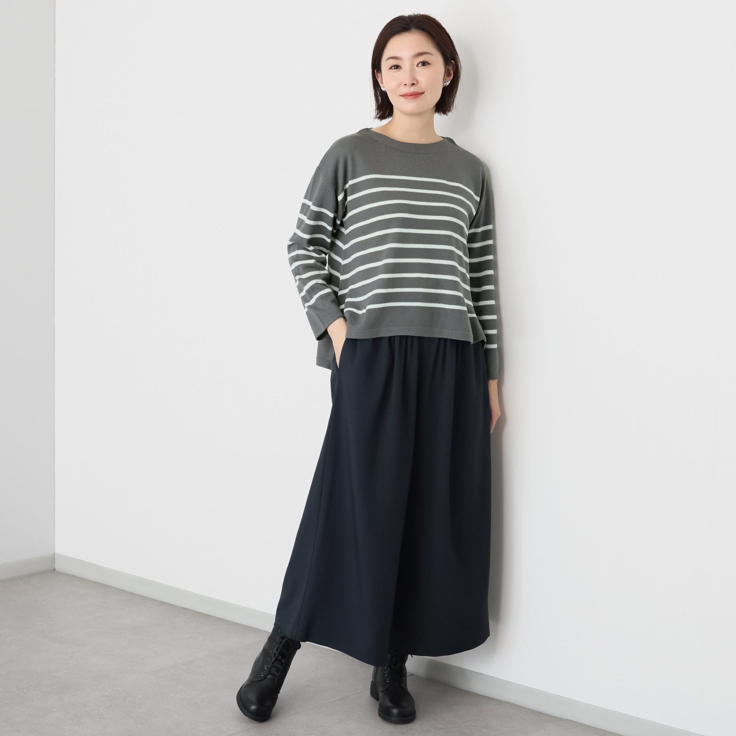 マチュート 着やせも叶う 上品カジュアルな ラメボーダー ニットプルオーバー