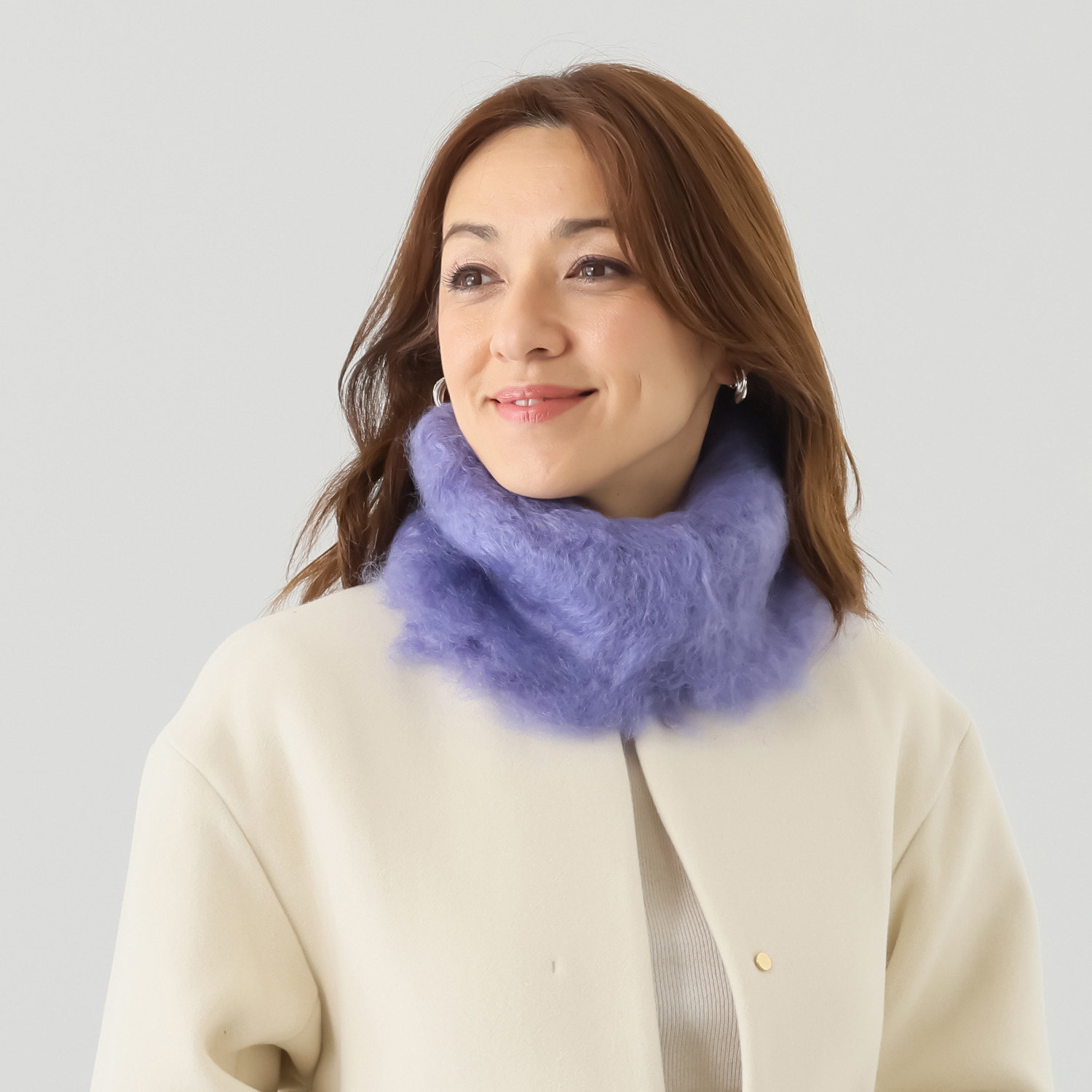 アデルズ　モヘヤ 南アフリカ製 キッドモヘヤ混 ふわふわエアリースヌード