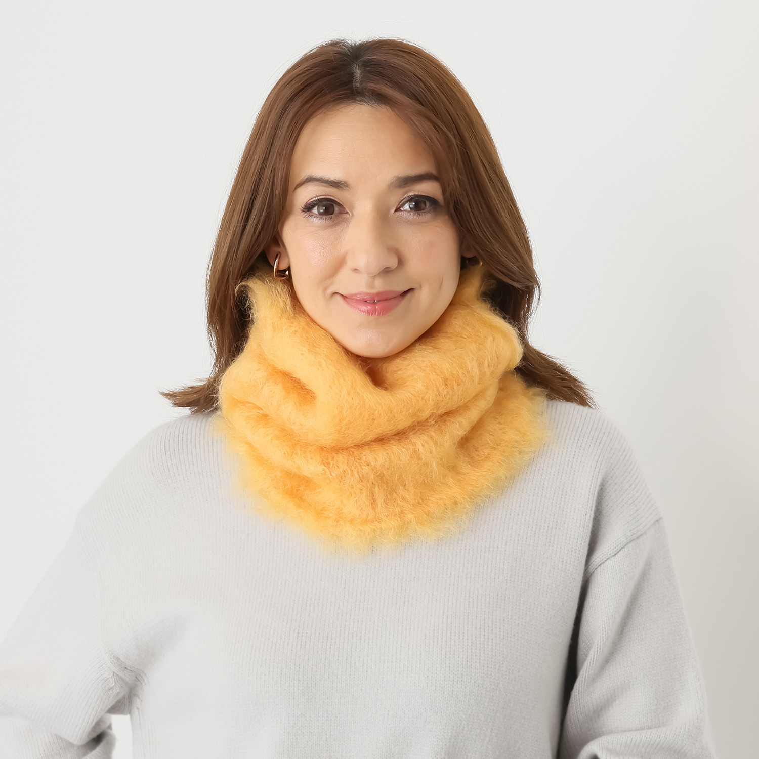 アデルズ　モヘヤ 南アフリカ製 キッドモヘヤ混 ふわふわエアリースヌード