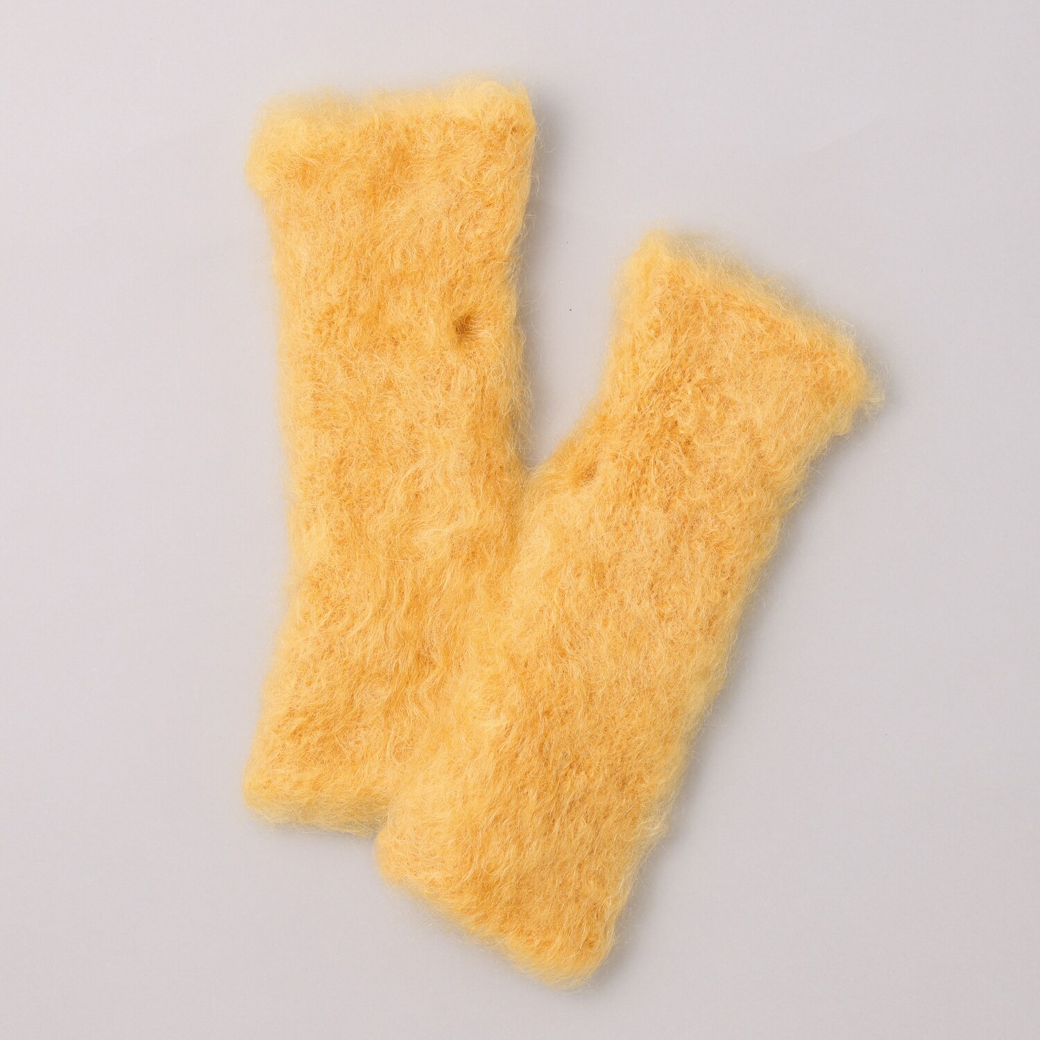 アデルズ　モヘヤ 南アフリカ製 キッドモヘヤ混 ふわふわエアリー 指出しミトン ＜プレーン＞