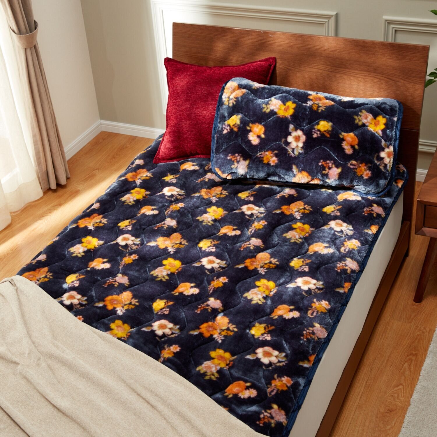 モリリン 凄暖 アルミ蒸着蓄熱シート入り ふっくらやわらか 贅沢敷きパッド ＜ダブル＞