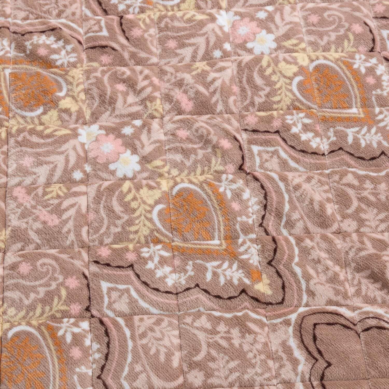 モリリンＷＯＭＡ 多層構造で暖か！ アルミ蒸着シート入り 洗えるぽかぽか ふっくらラグ ＜１９０×１９０ｃｍ＞