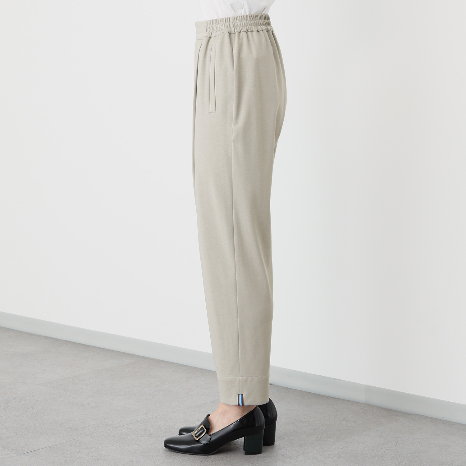 ホリーズ　アズ コンフォートパンツ