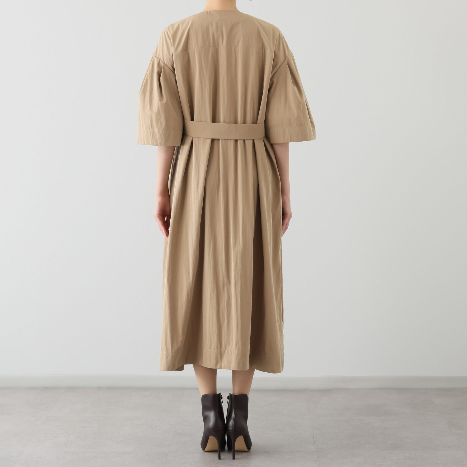 アットランティーヴァ アリア ウエストタック ドレスコート