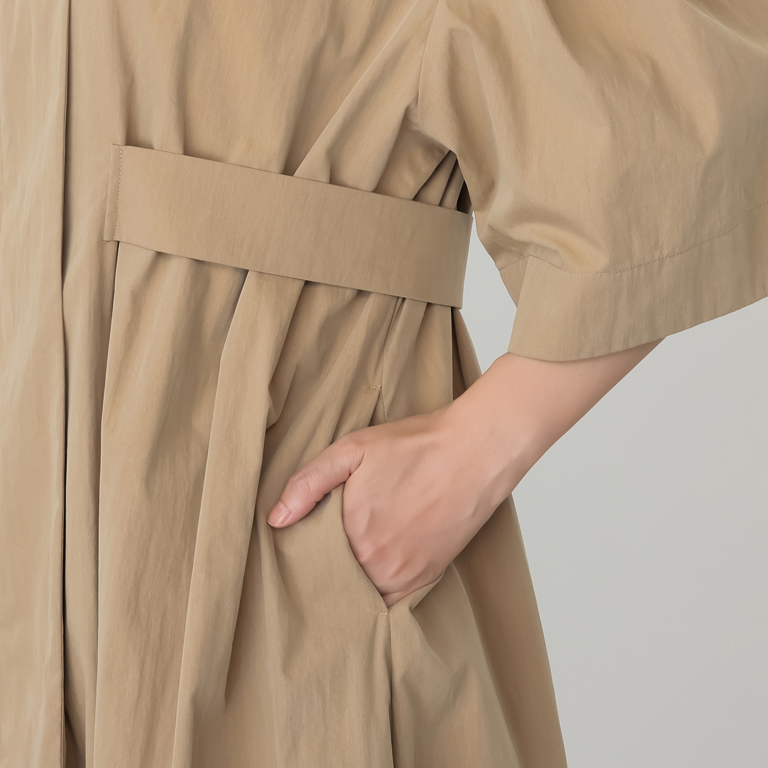 アットランティーヴァ アリア ウエストタック ドレスコート