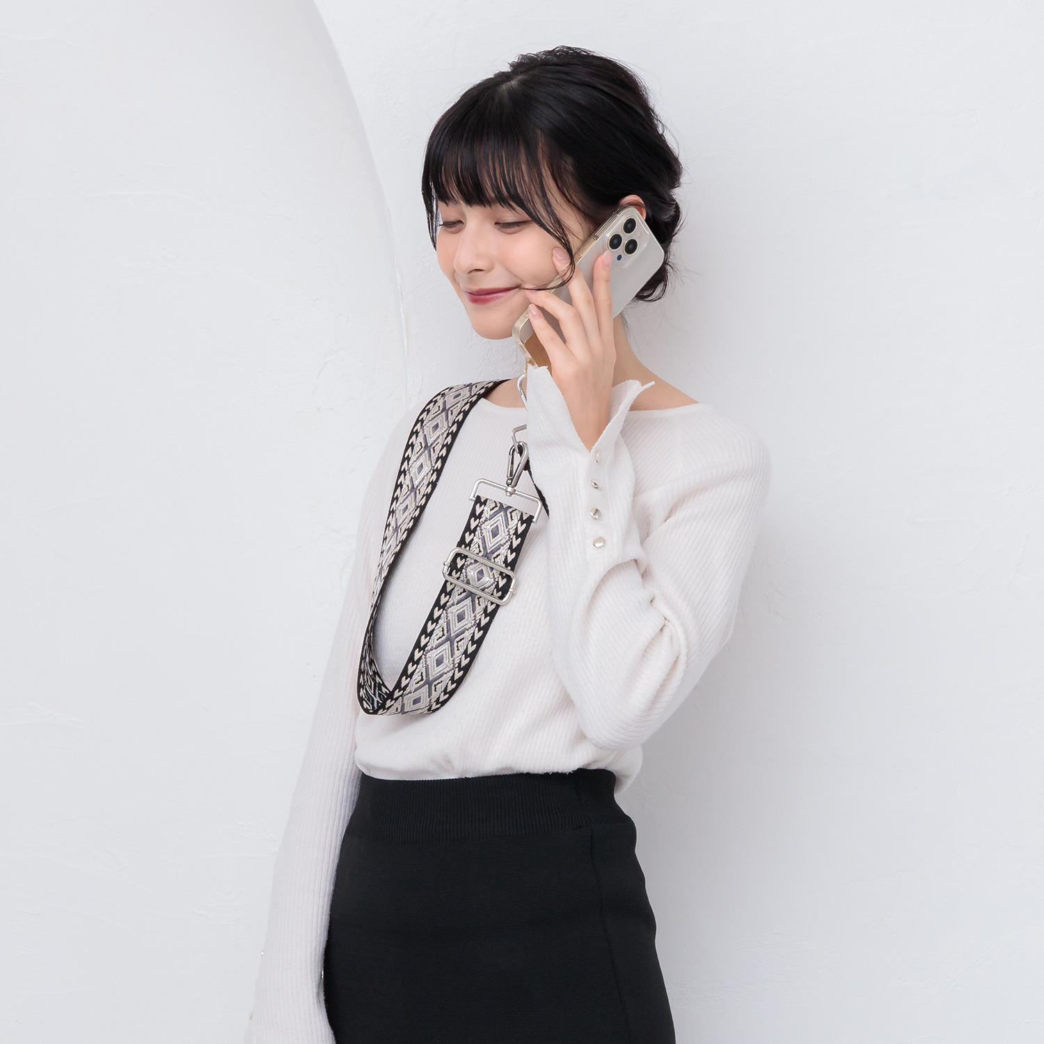 エイディア バッグやスマホが大変身！ マルチに使える ショルダーストラップ ２本セット