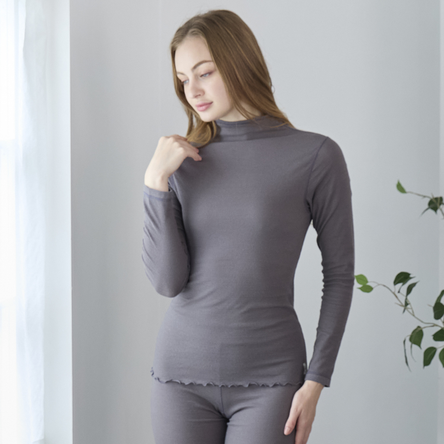 丸福ガーゼ 吸水速乾・抗菌防臭 綿モダール混 ボトルネック 長袖プルオーバー