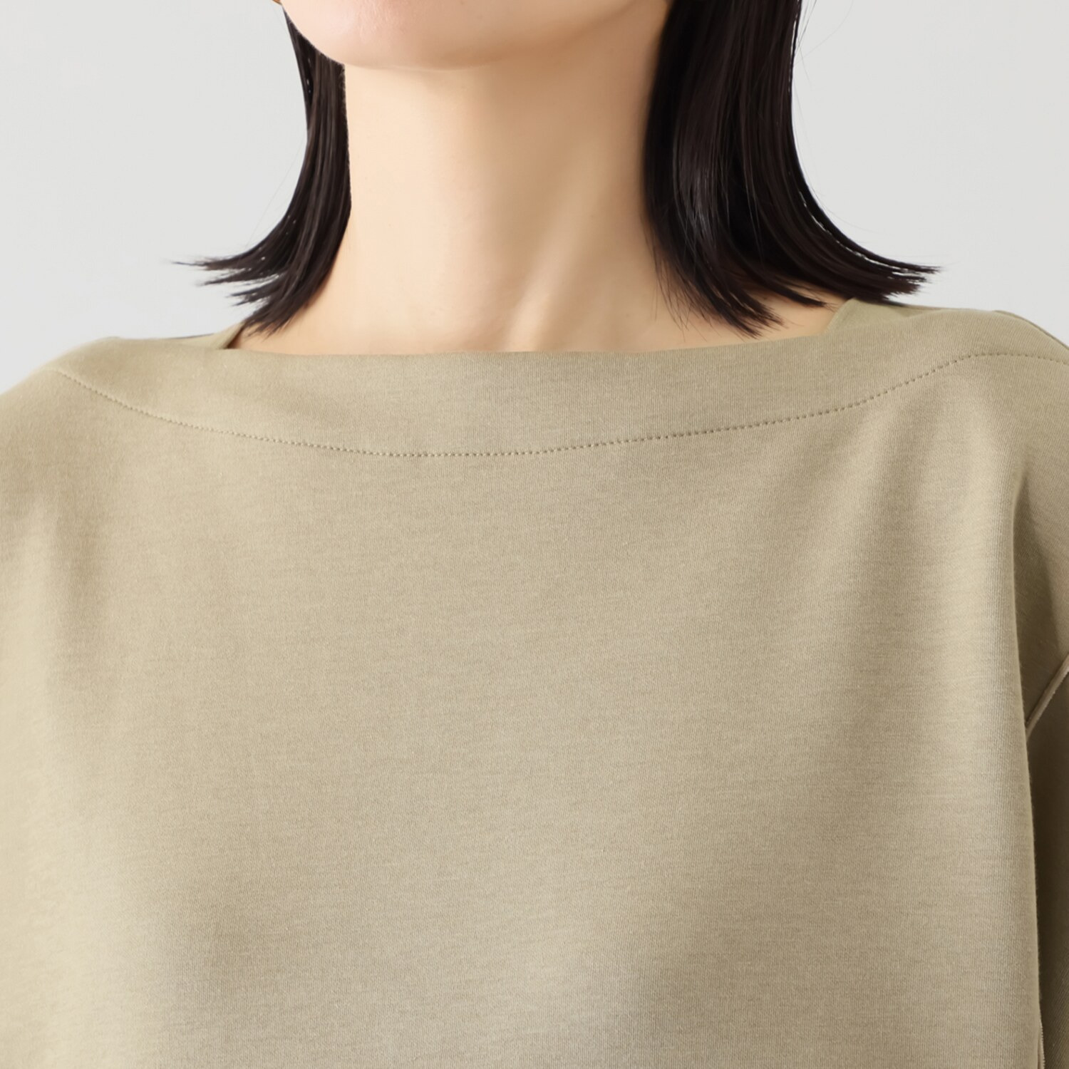 ヨーコモリモト べロアパイピングで カジュアルを格上げ デザインチュニック