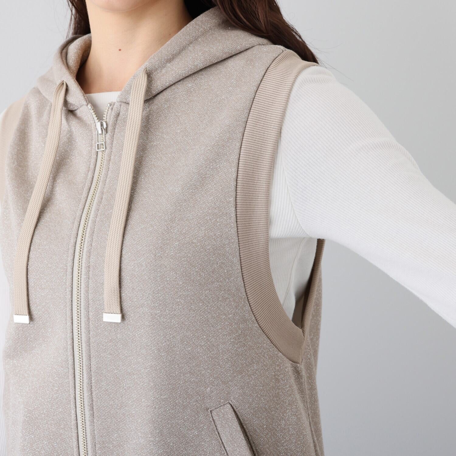 アンリック　オー　ブルー ラメ裏毛 コートインにも使える フーディージレ