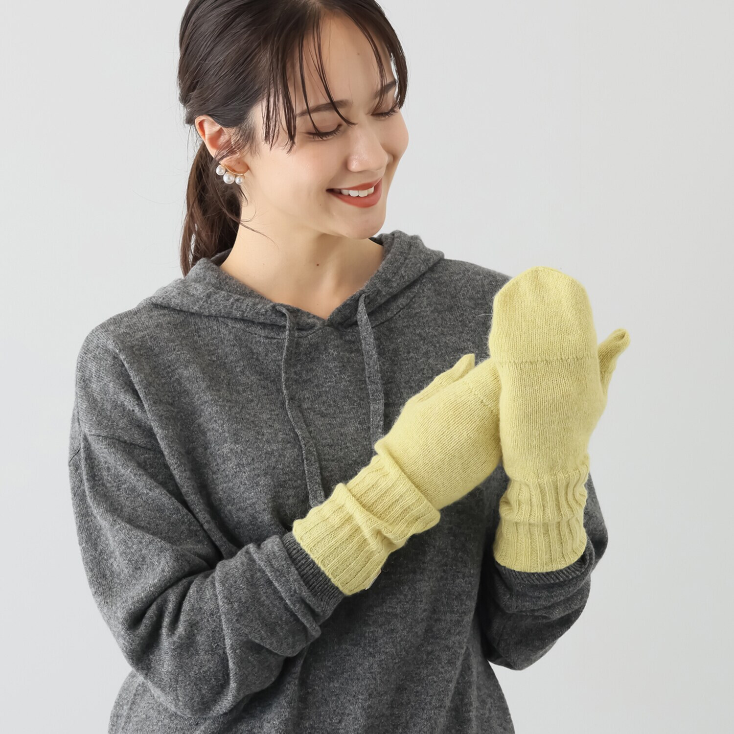 エヌエフ 自社牧場で育った ウール１００％ ニットミトン