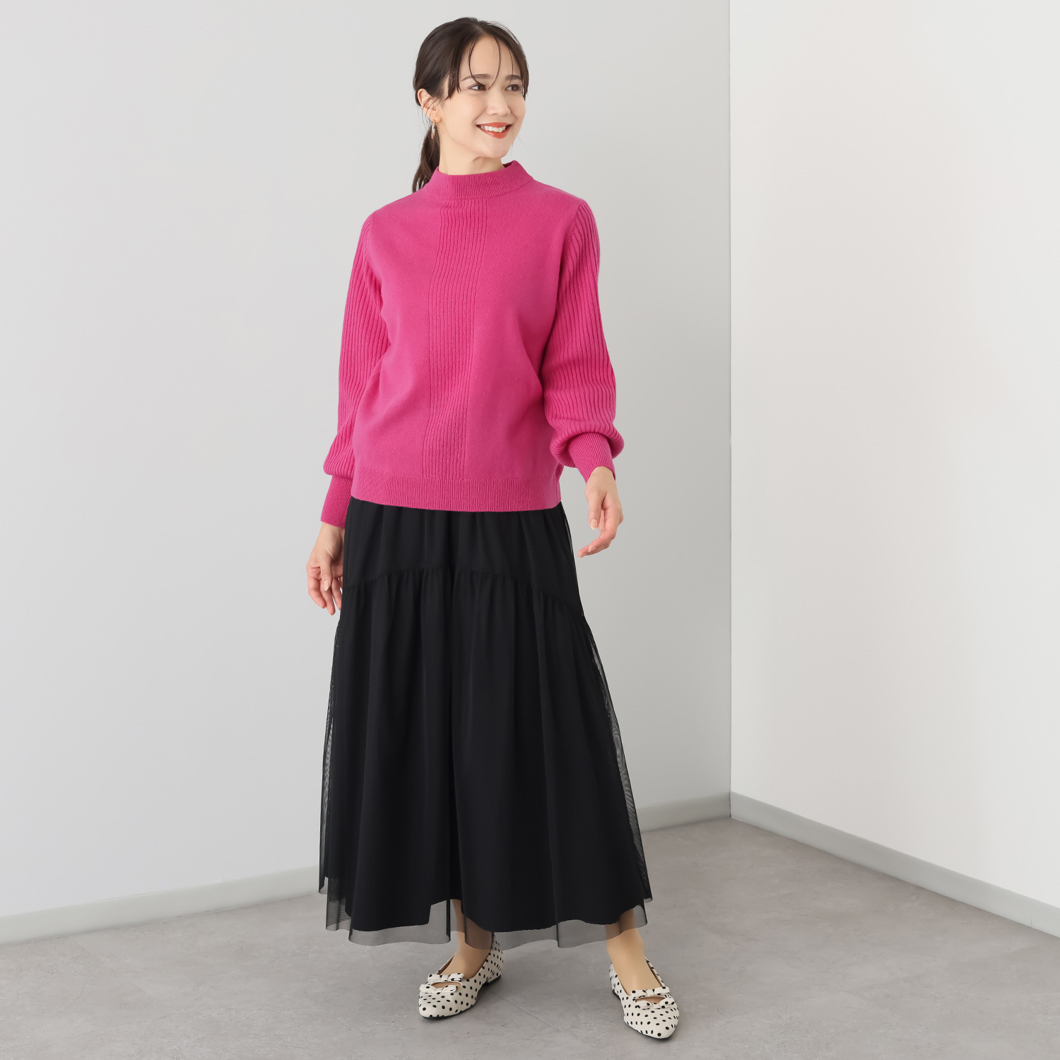 エヌエフ 自社牧場で育った ウール１００％ モックネックプルオーバー