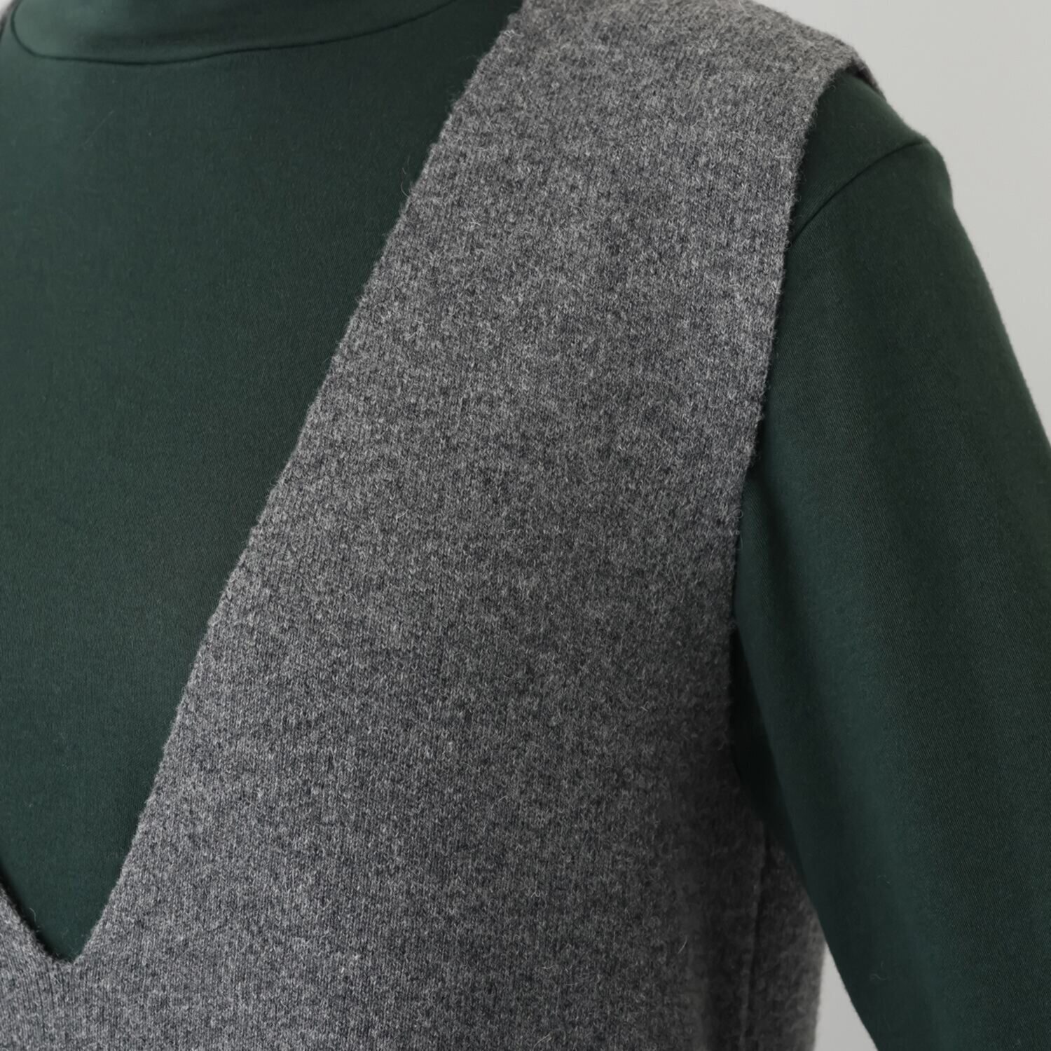 エヌエフ 自社牧場で育った ウール１００％ ジャンパースカート