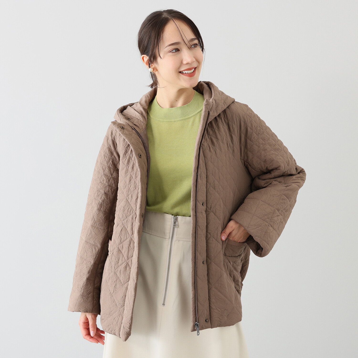 元町ゼラール ワッシャータフタ グラデーションキルト ミドル丈フーディーコート