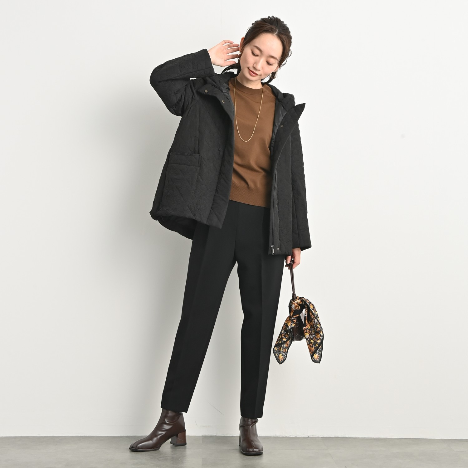 元町ゼラール ワッシャータフタ グラデーションキルト ミドル丈フーディーコート