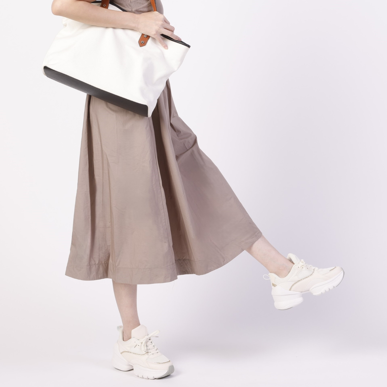 弾んで楽しく歩ける 全身健康フロウストレッチ スニーカー