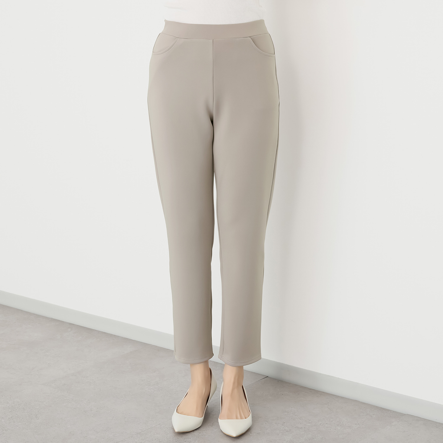 ダジュール 快適ストレートパンツ