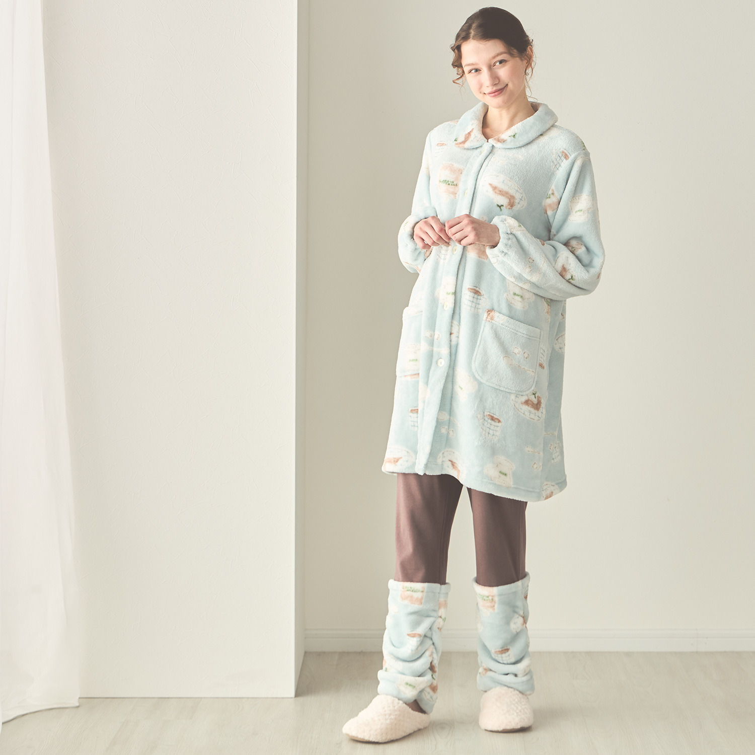 ナルエー パウダースノー あったかルームウェア 上下セット