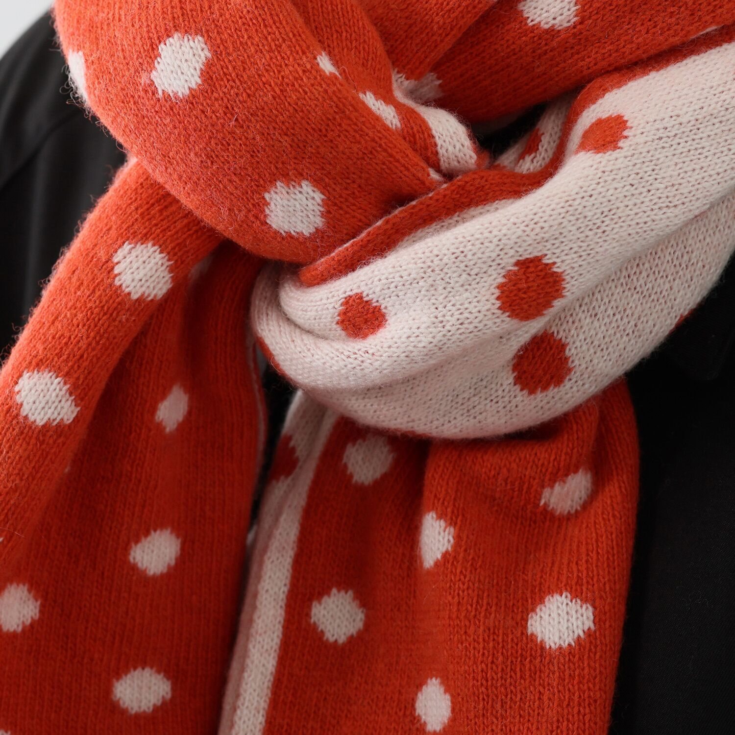 レイメイヤーズ イタリア製 水玉柄マフラー