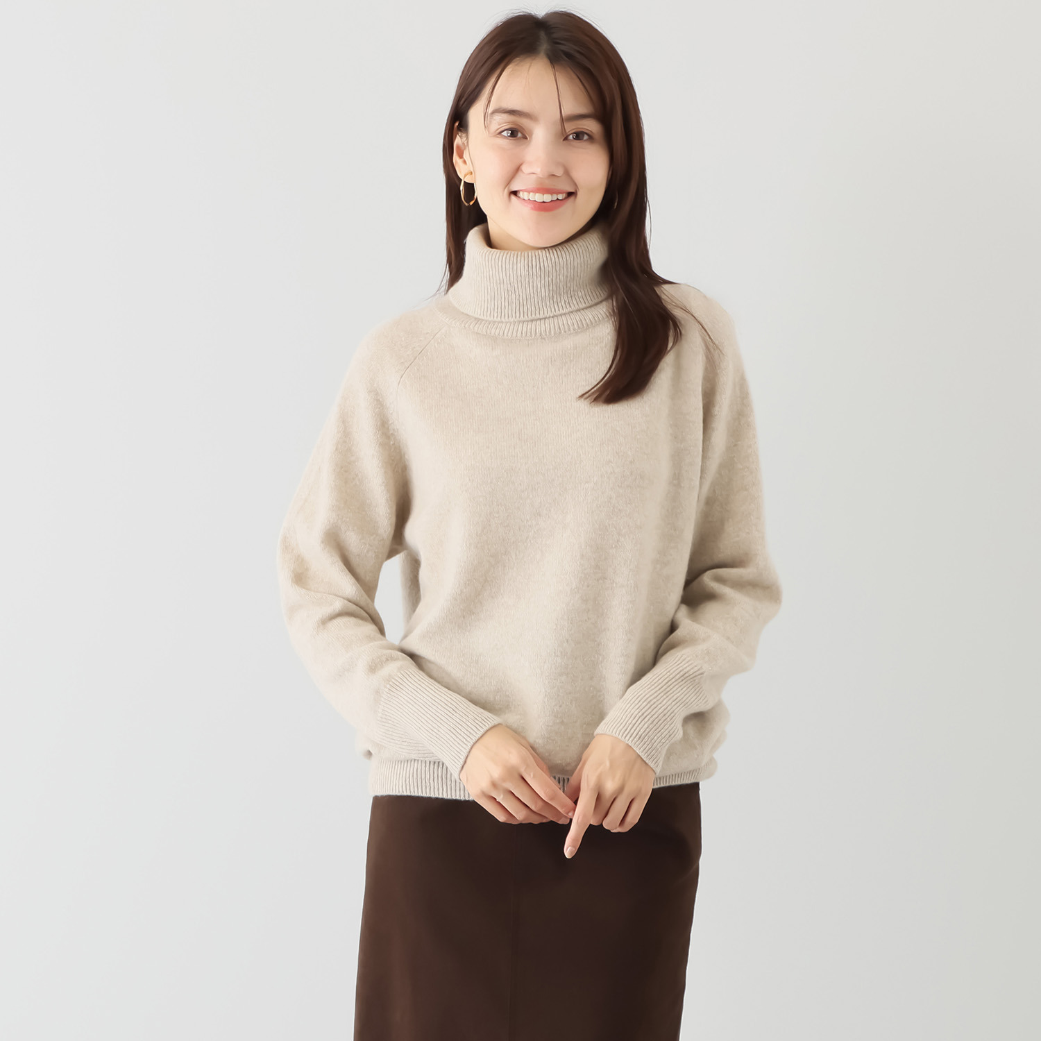 エヌエフ 自社牧場で育った ウールカシミヤ タートルネック プルオーバー