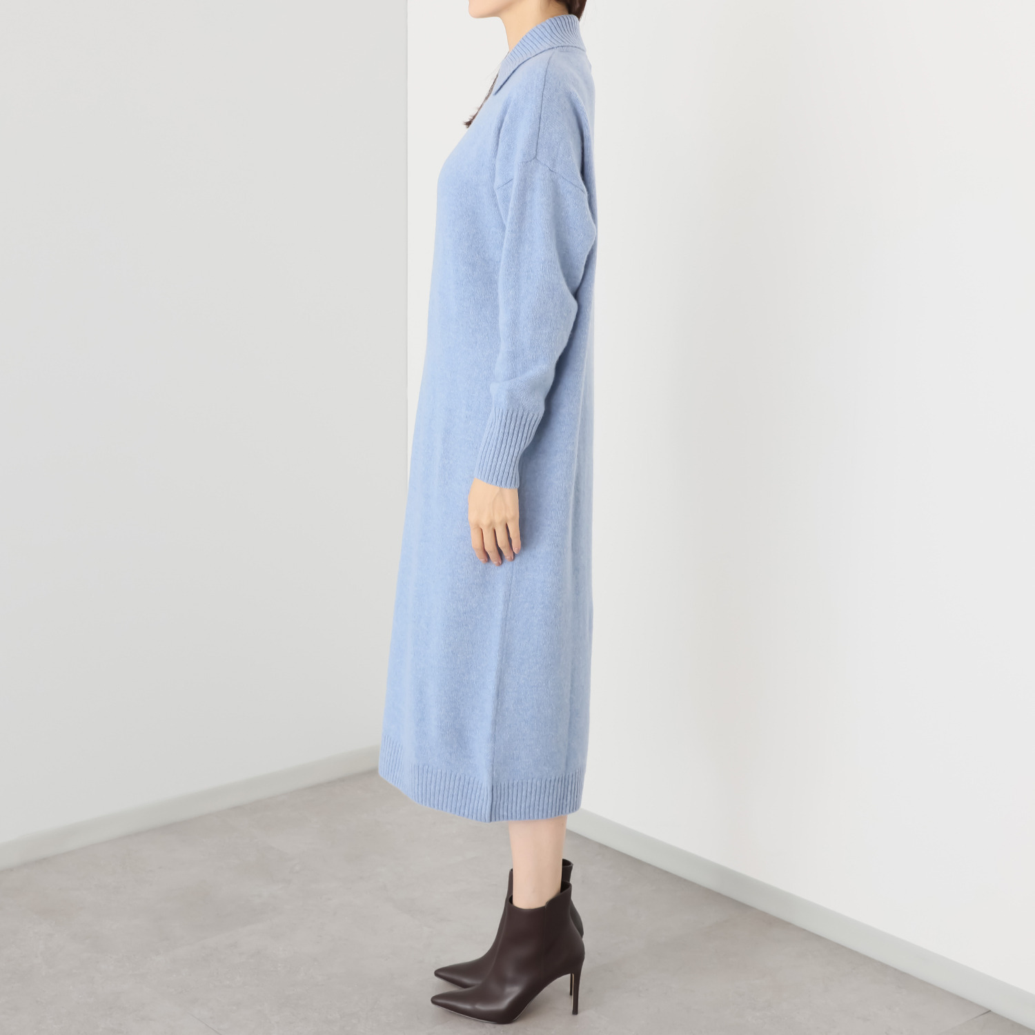 エヌエフ 自社牧場で育った ウールカシミヤ タートルネック ワンピース