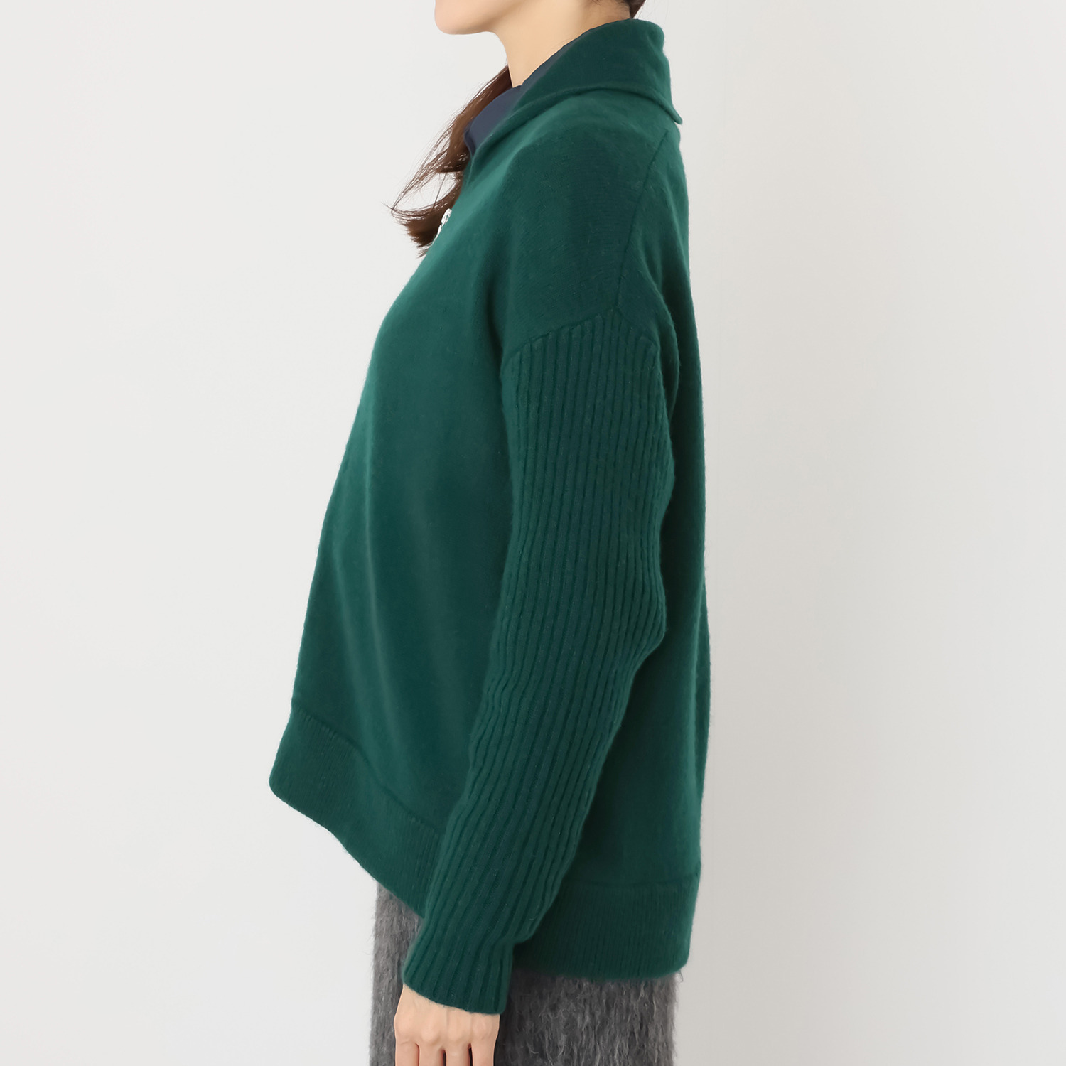 エヌエフ 自社牧場で育った ウールカシミヤ ジップアップブルゾン