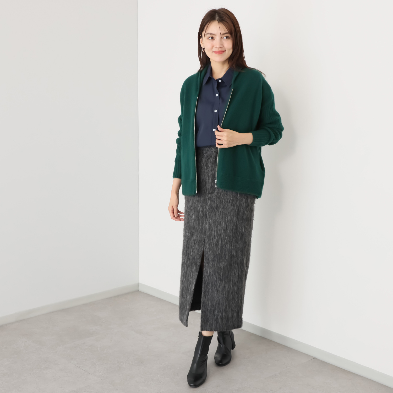 エヌエフ 自社牧場で育った ウールカシミヤ ジップアップブルゾン