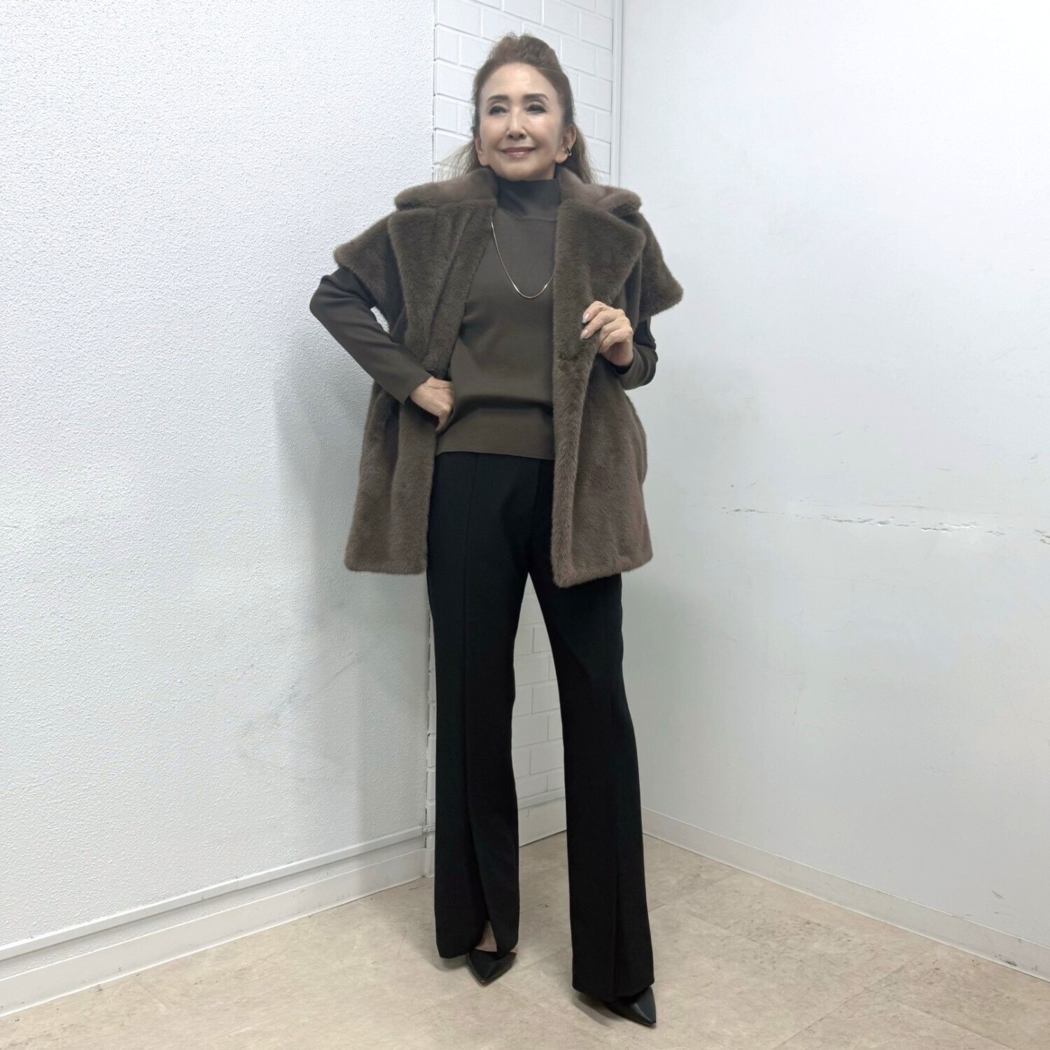 マダムヒロコ ハイネックプルオーバー