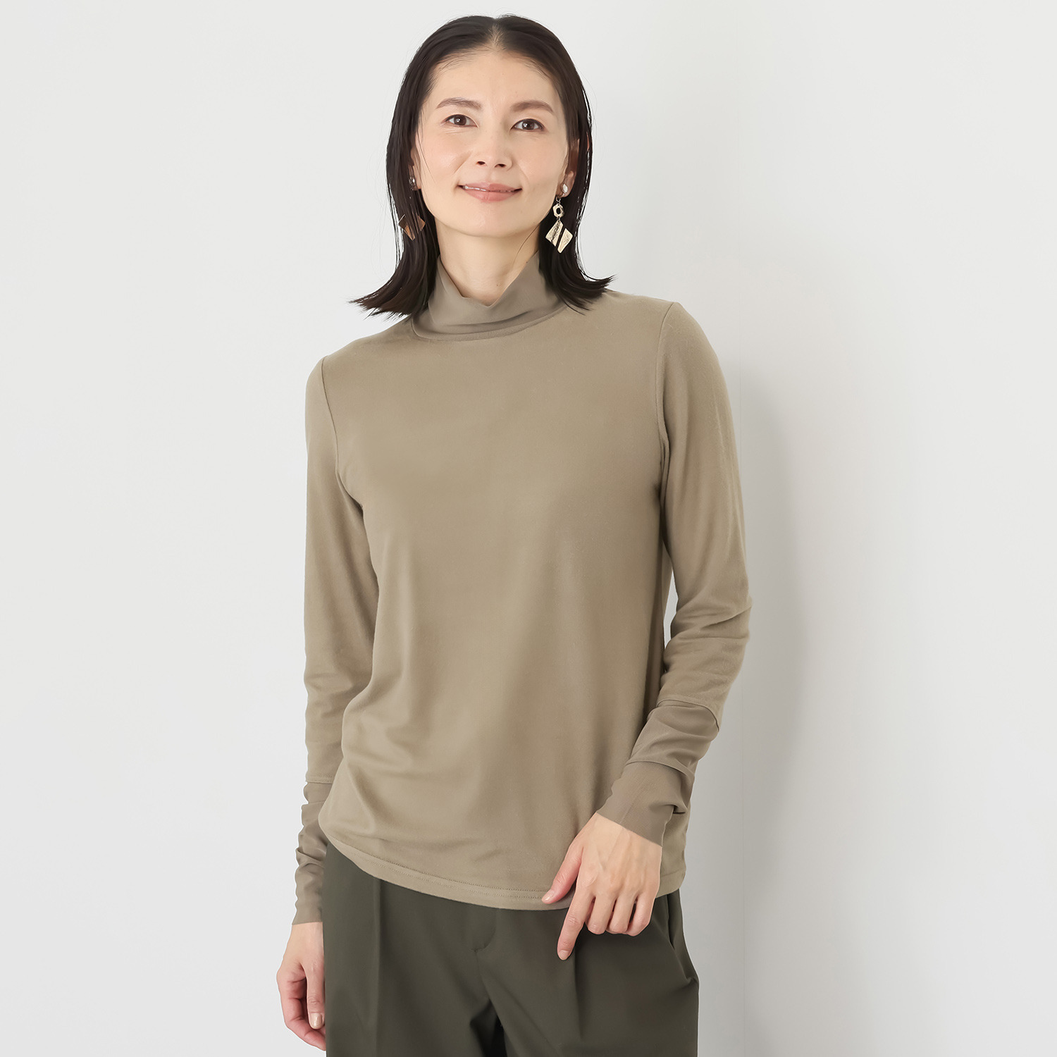 スタイル・ラヴィー チュールアクセント 極上の暖かさ＆肌触り！ 新感覚のタートルネック プルオーバー