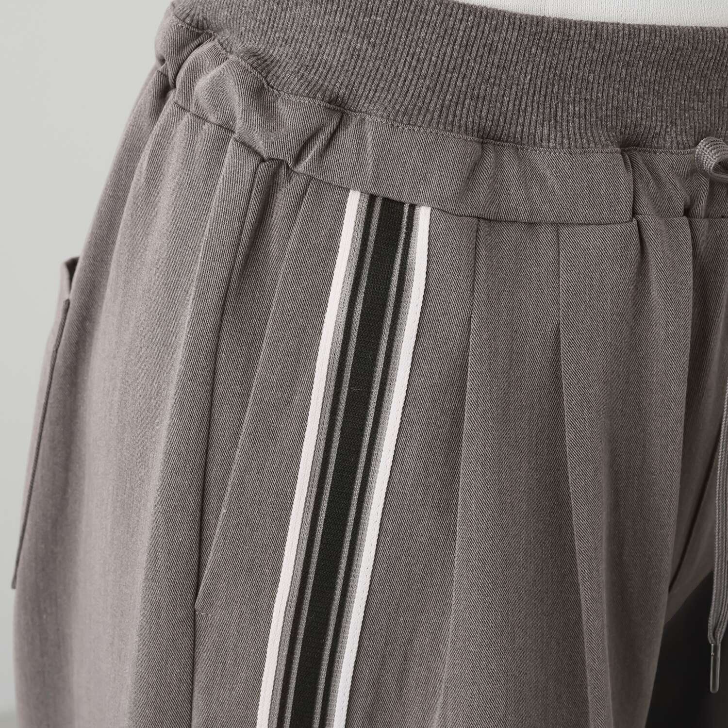 スタイル・ラヴィー ラインアクセント リブ付 モードなワイドパンツ