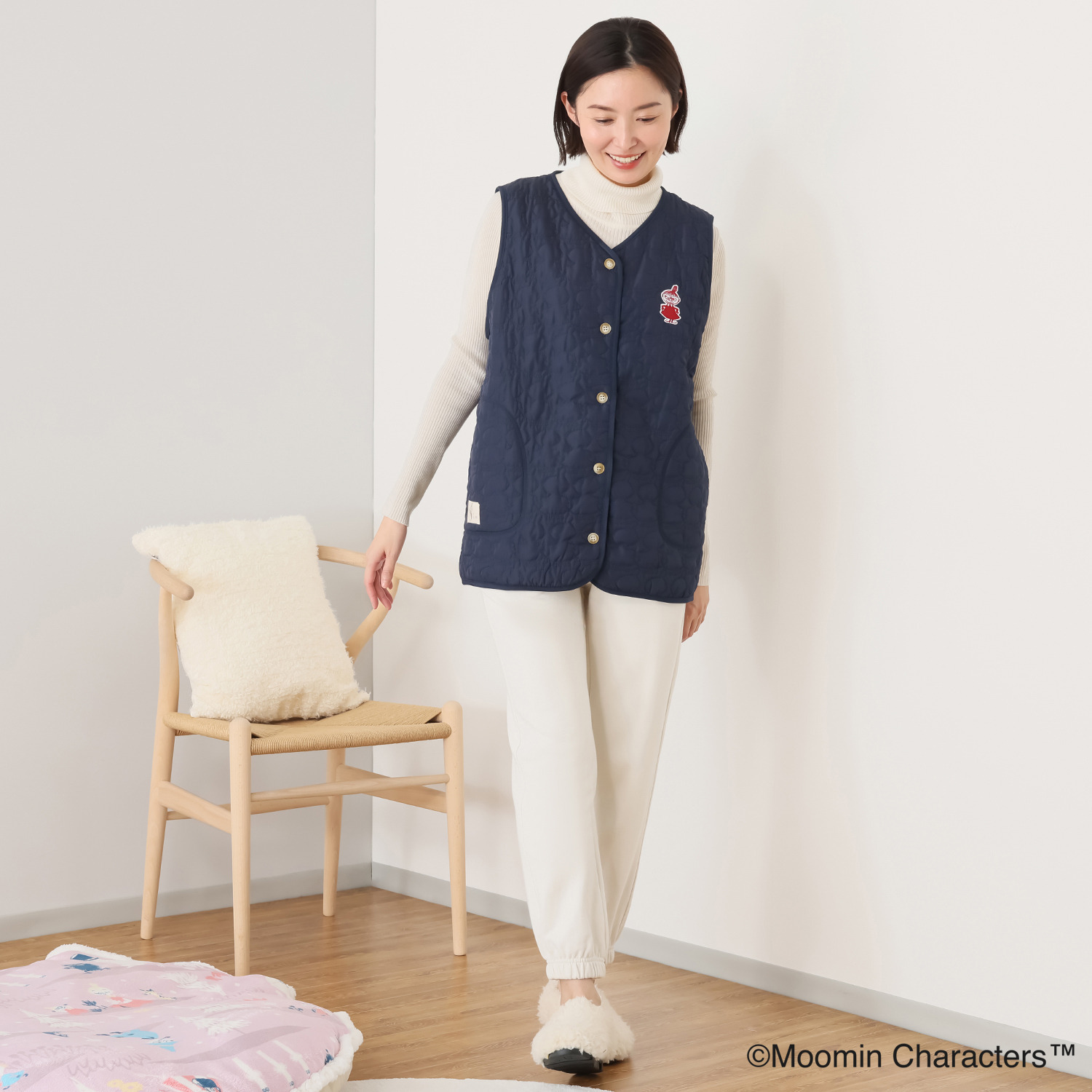 ムーミン シルエット型キルト 裏フリースのあたたか ルームベスト