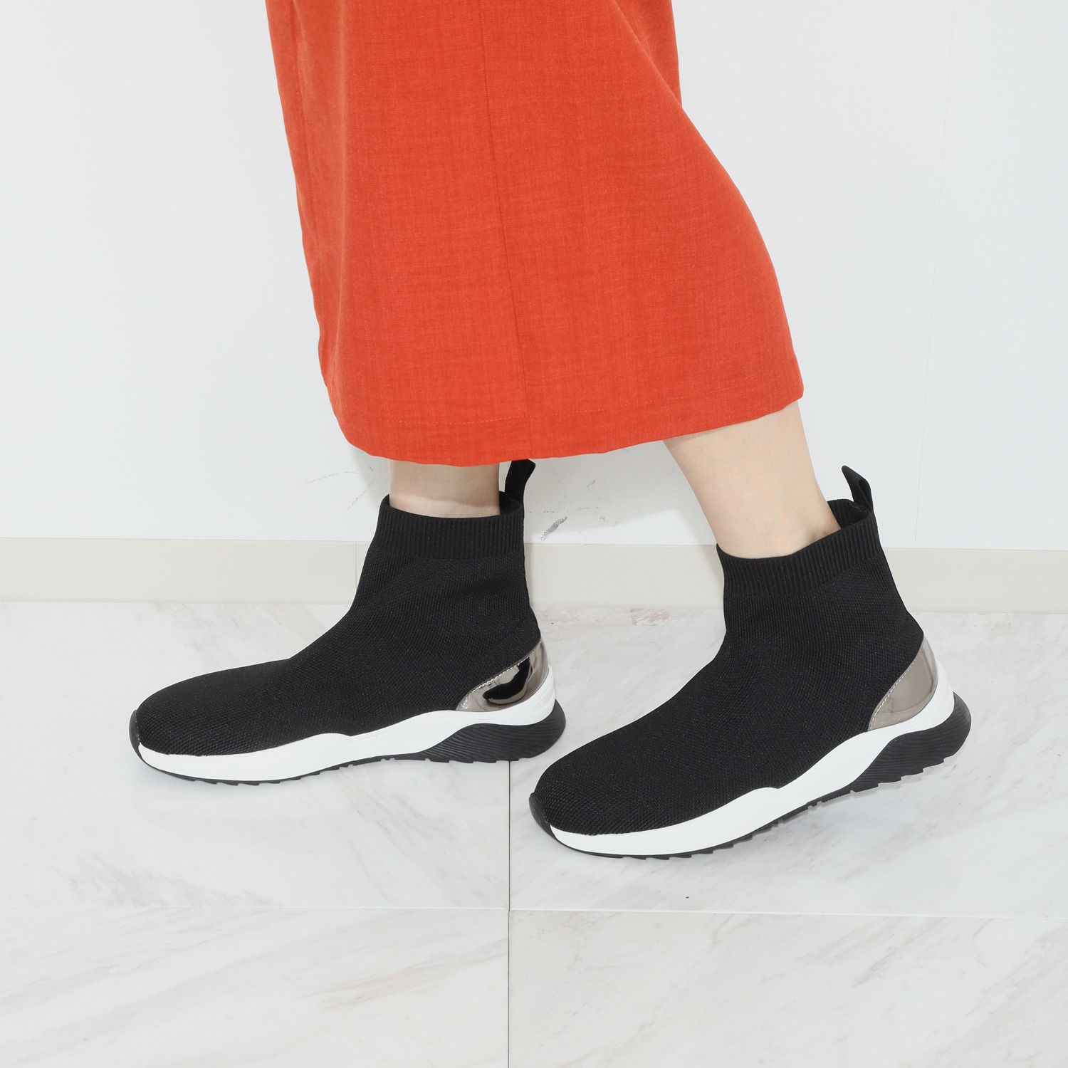 モルティ メタリックアクセント ソックスブーツ