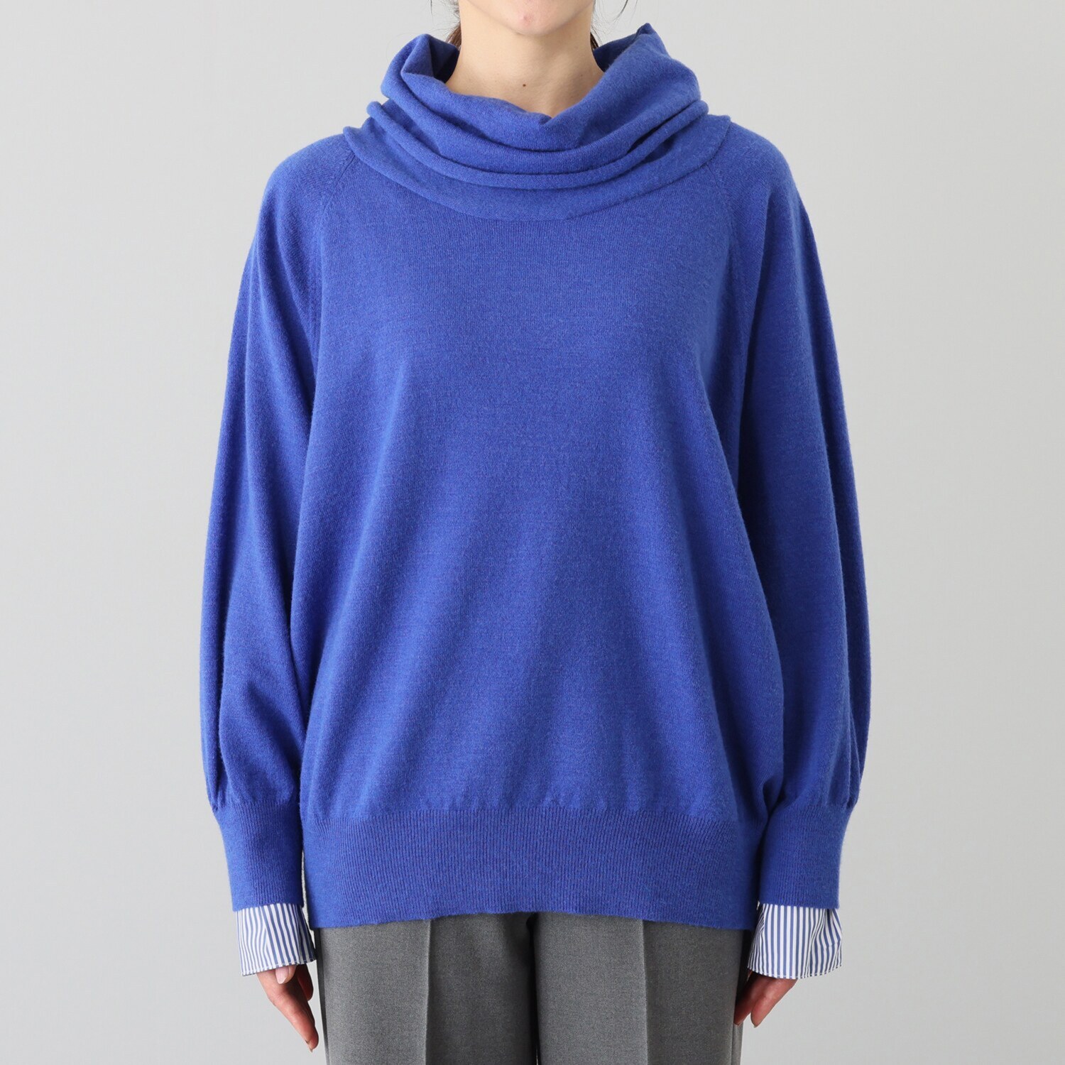 クワンティシ ストライプカフス付 オフタートル ニットプルオーバー