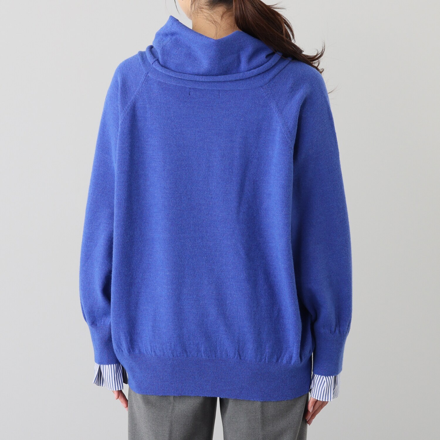 クワンティシ ストライプカフス付 オフタートル ニットプルオーバー