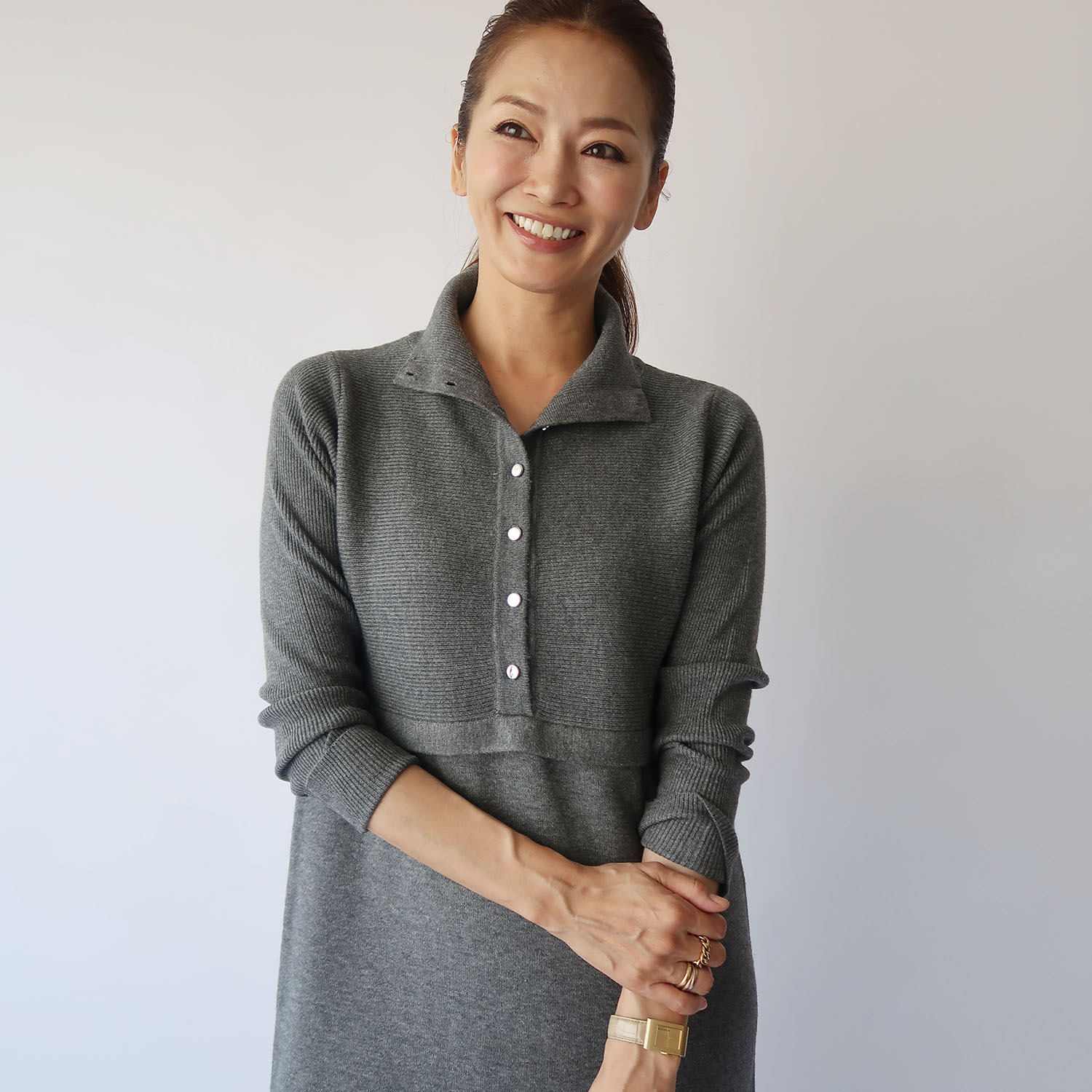 フーア フロントボタン ハイネック ニットワンピース