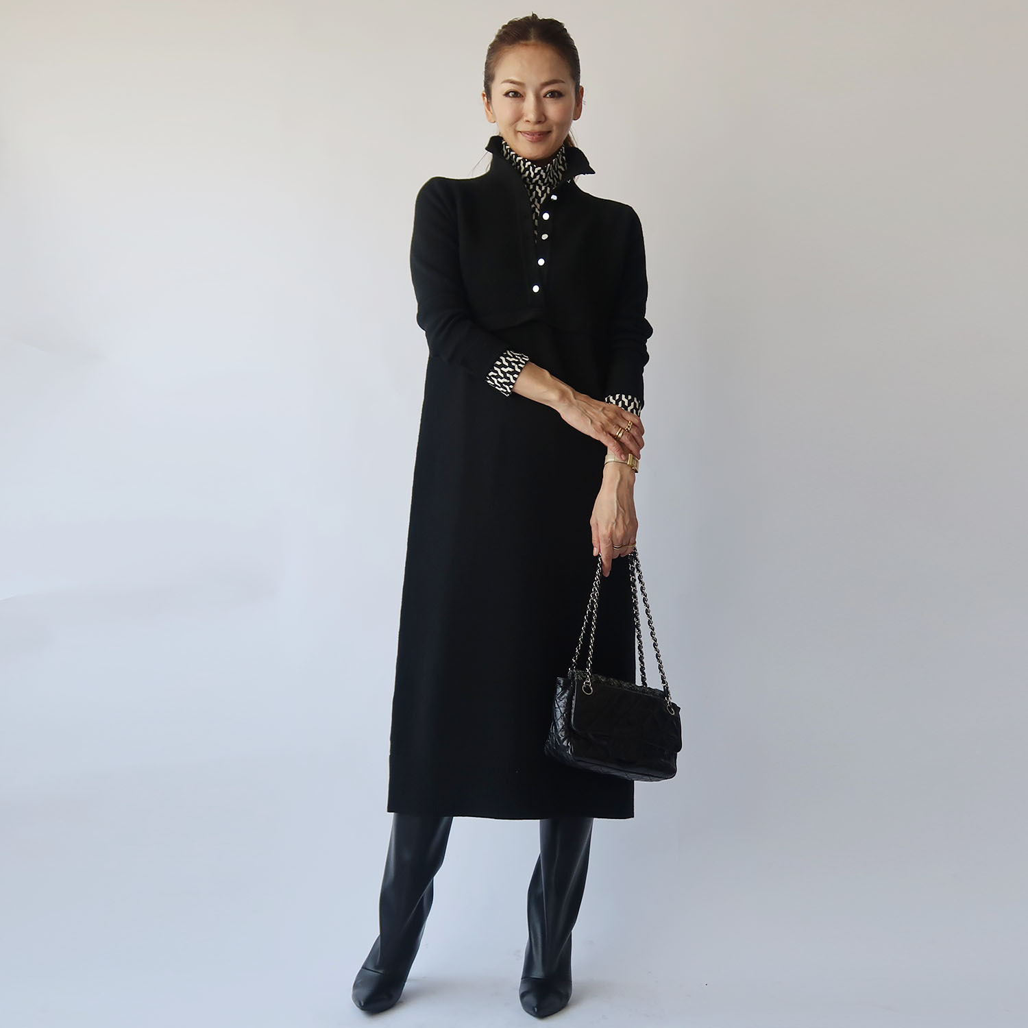 フーア フロントボタン ハイネック ニットワンピース