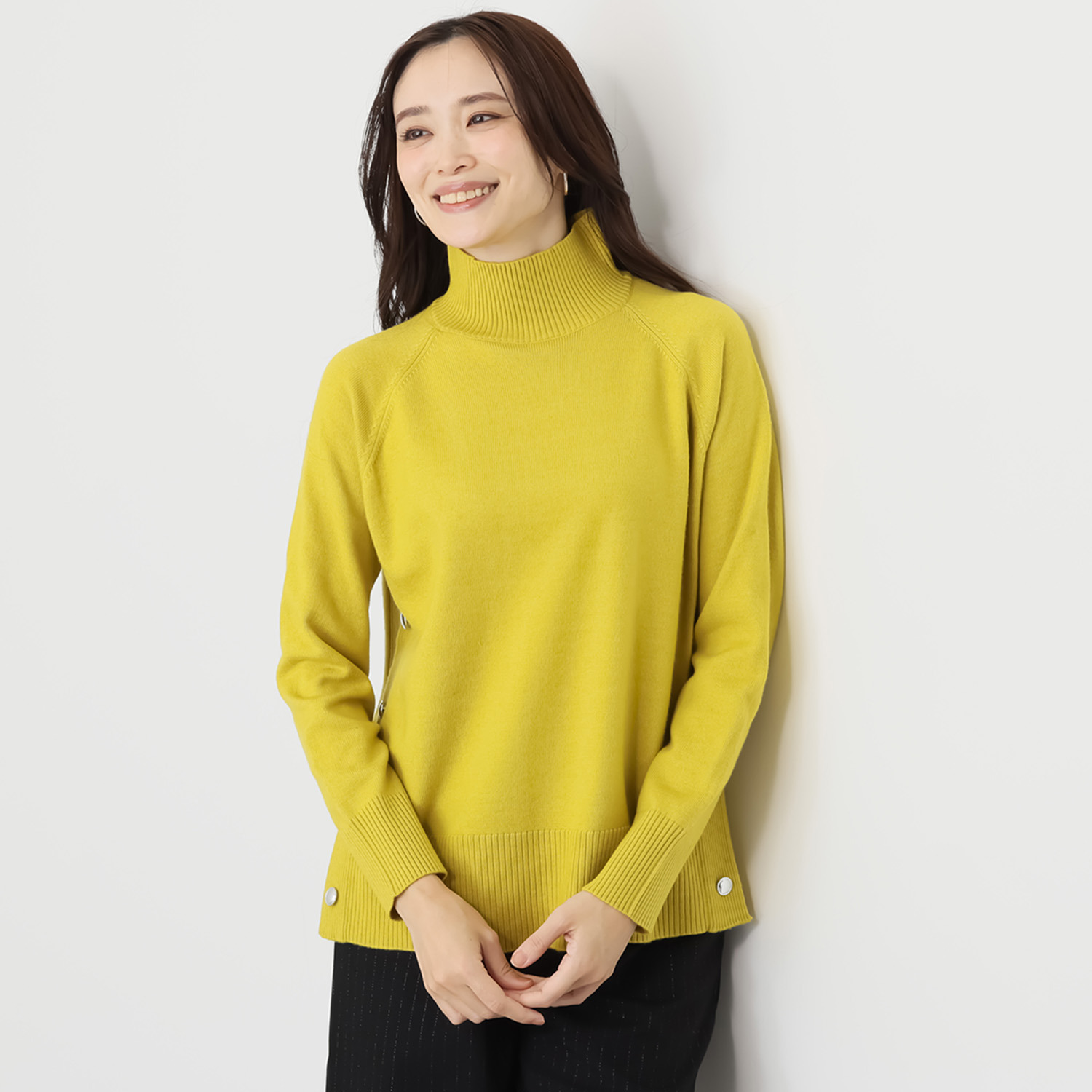 フーア ボタンアクセント ニットプルオーバー