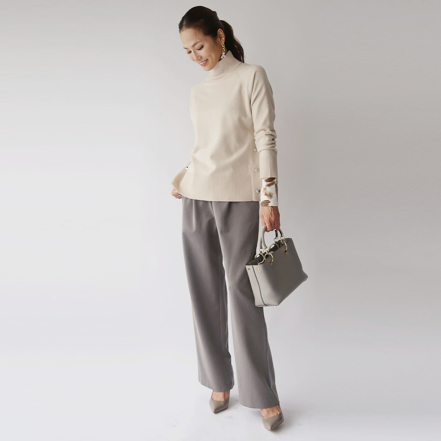 フーア ボタンアクセント ニットプルオーバー