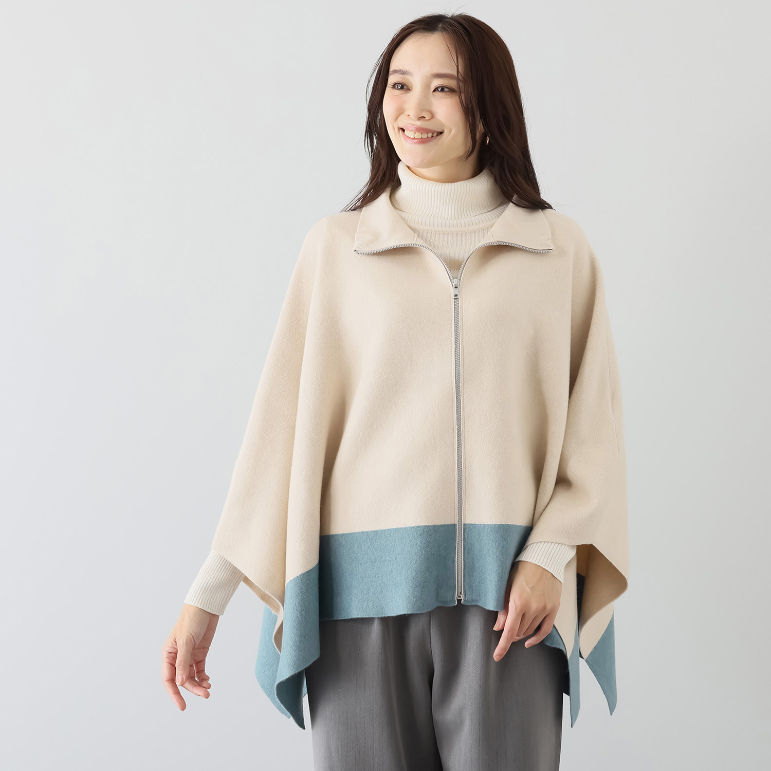 フーア 配色アクセント ジップ付 ニットケープ