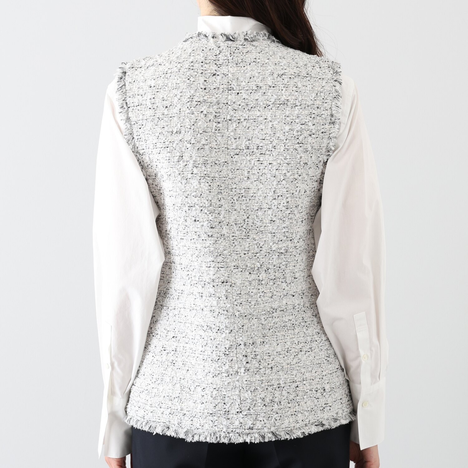 亀　恭子セレクト！ ロペ 尾州産ツイード生地使用 ポケットアクセント Ｖネックジレ