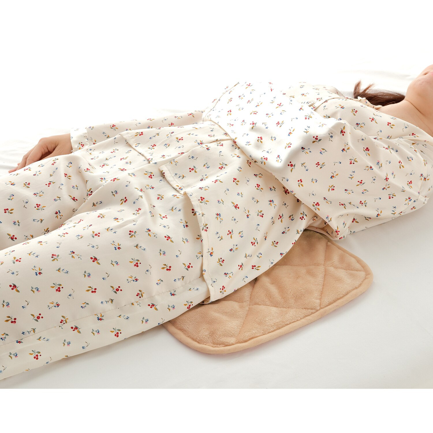 なんかあったかぁ〜い 様々なシーンで活躍 あったかマルチパッド 暖流ｎｅｏ　３枚組