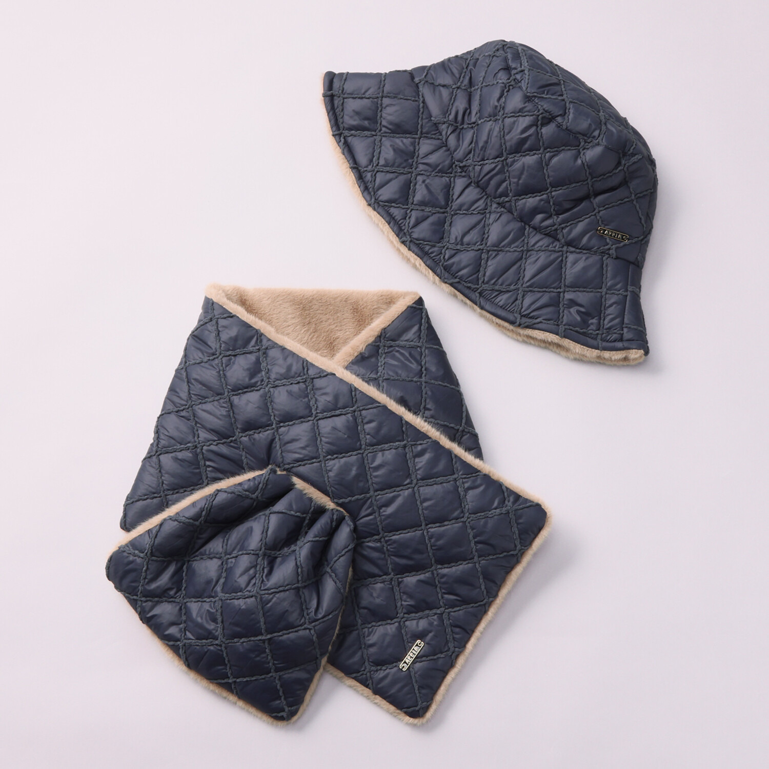 アッピア あったかキルティング ハット＆マフラーセット