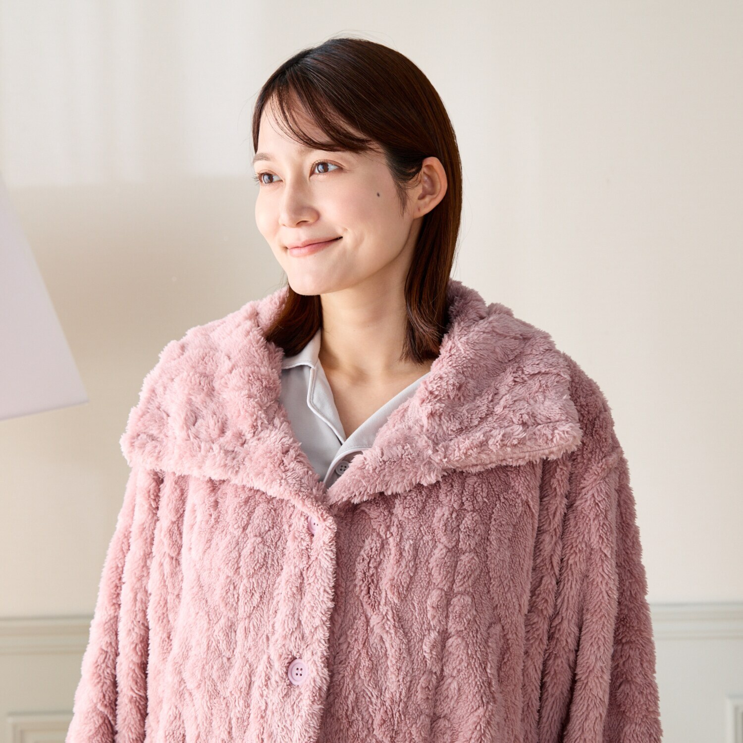ｎｉｓｈｉｋａｗａ ケーブルニットデザイン あったか着る毛布