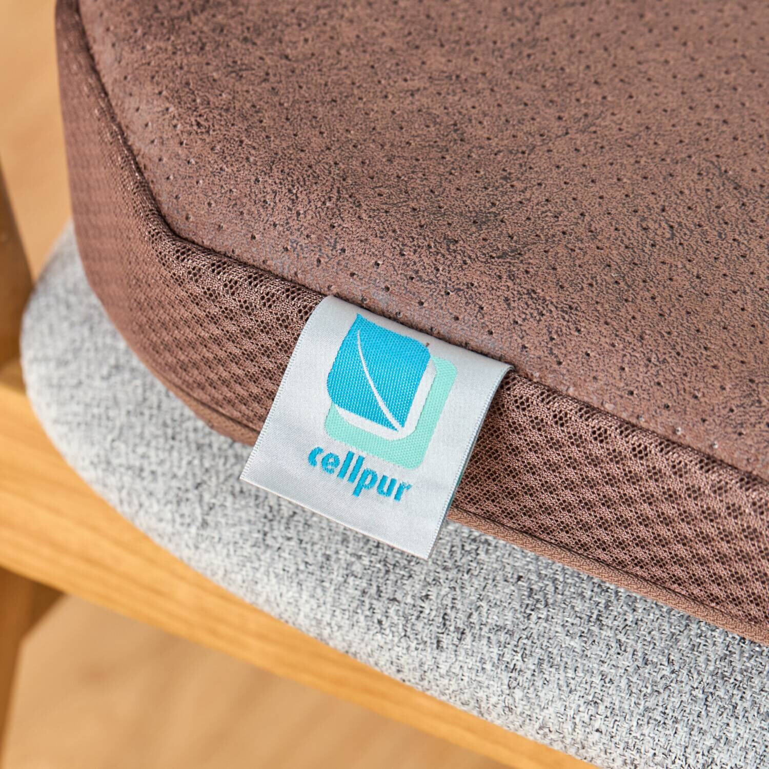 セルプール 特許取得形状で着座時の お尻と姿勢を快適に！ お尻のためのまくら フォー・ユア・ヒップＩＩＩ