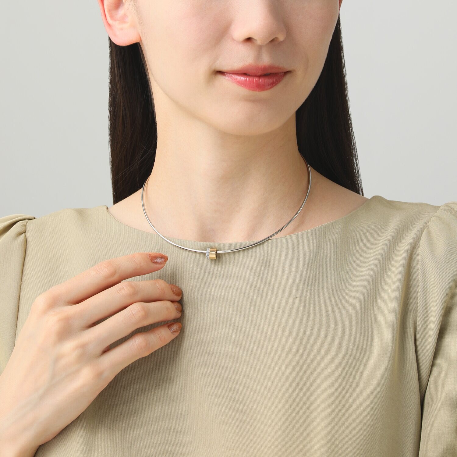 デルークス サージカルステンレス ツートーンデザイン ＣＺペンダント＆ チョーカーセット