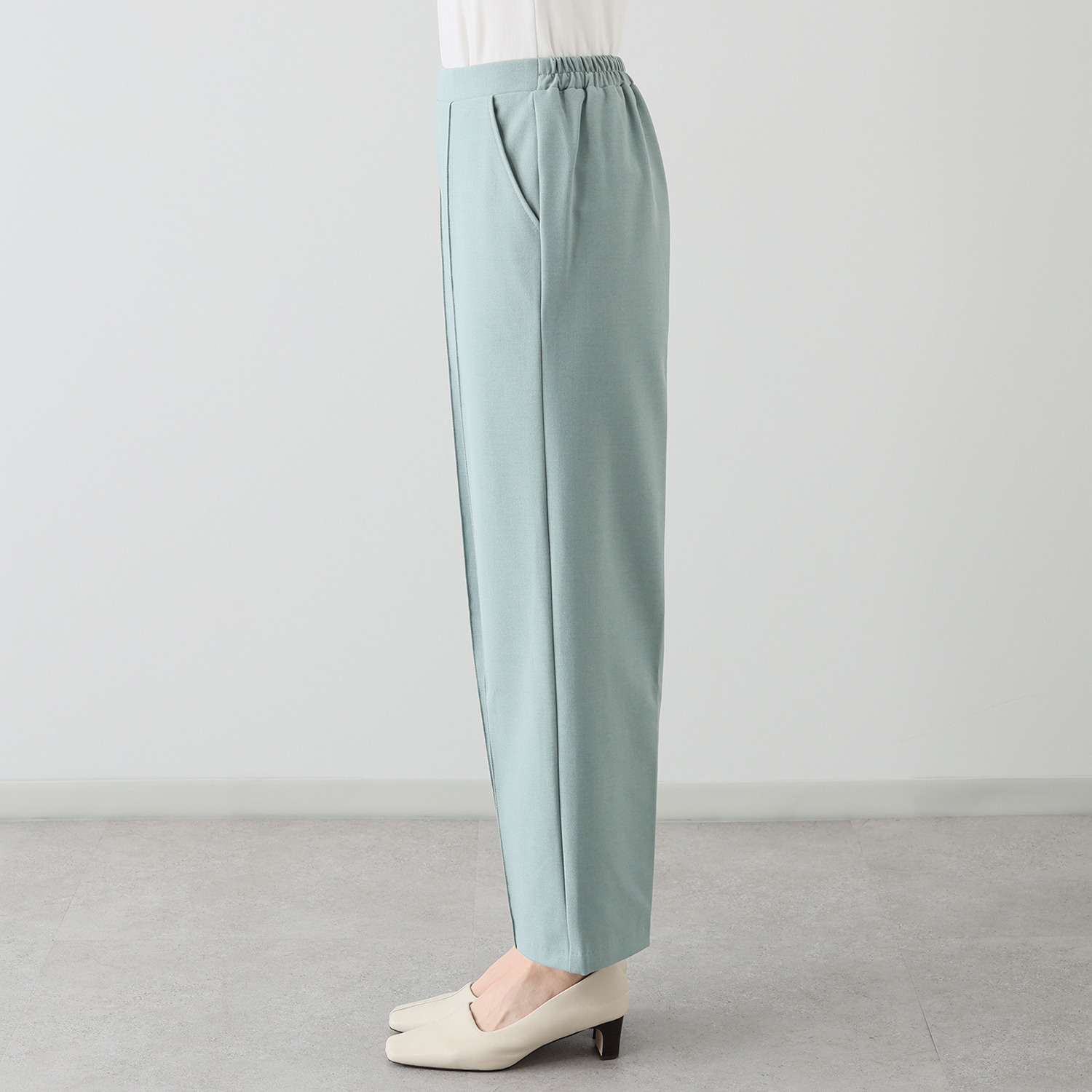 ＴＡＫＵＭＩＢＡ 吸湿発熱 ウーリッチウォーム イージーワイドスラックス ＜股下６５ｃｍ＞