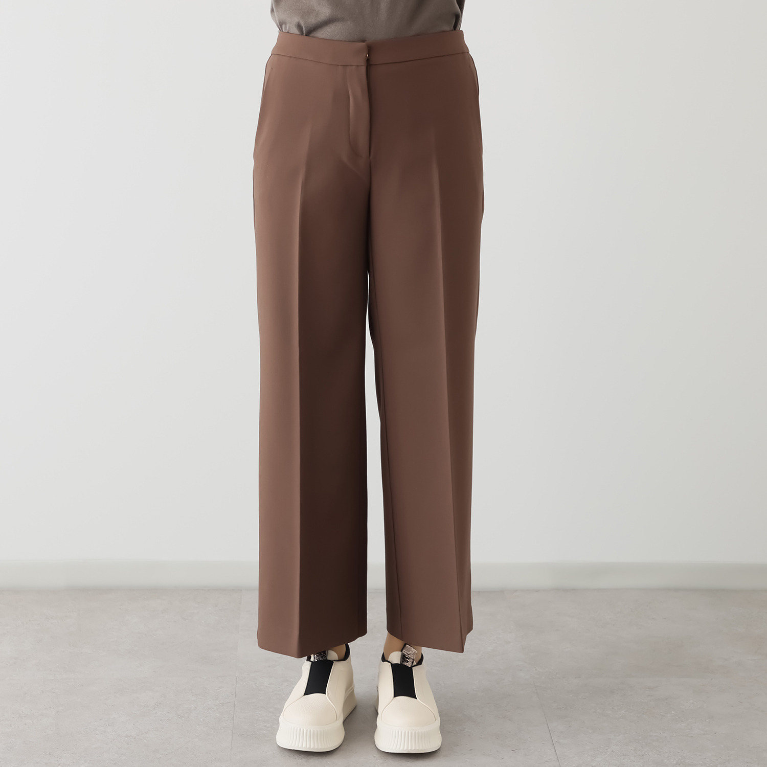 エーエフコンフィ ダブルクロス きれいめパンツ