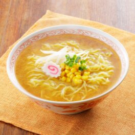 老舗製麺所 素材のこだわりが光る 出雲ラーメン （しじみだし味噌味）